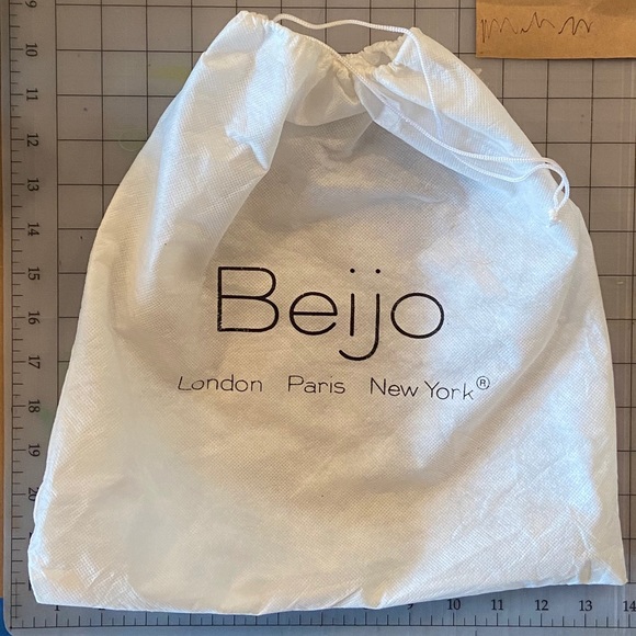 Beijo Over the Moon Purse - Picture 10 of 10